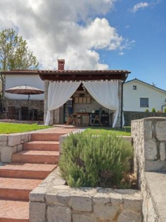 Castle House Rooms, Swimming Pool & Sauna & Tennis Court & Wine Cellar Sežana Dış mekan fotoğraf